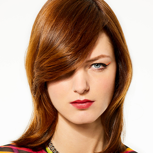shampooexpert-kara-1-femme-coupe-mi-longue-couleur-cuivré-coiffage-lisse-balayage-effet-ombré-500-frange