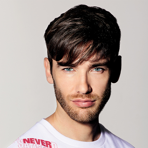 shampoo-expert-neil-1-tab.jpg-homme-cheveux-raide-coupe-dégradé-court-sans-démarcation-500