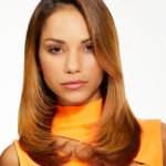 shampooexpert-lynne-1-femme-coupe-longue-couleur-cuivré-coiffage-lisse-balayage-contouring-500