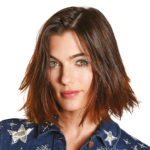 shampooexpert-stella1-femme-coupe-mi-longue-couleur-brun-coiffage-boucle-balayage-tiger-eye-500
